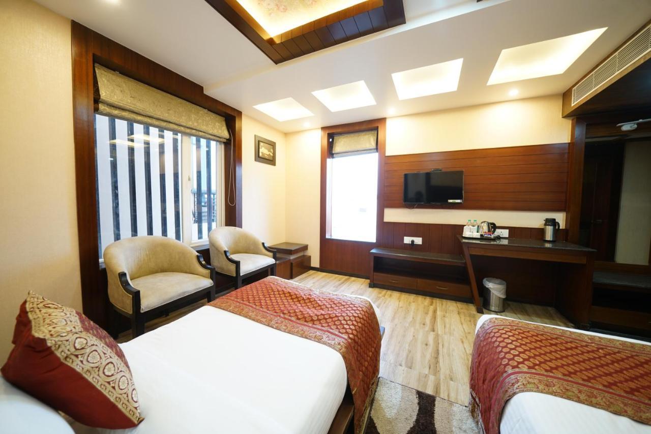 Square Inn Hotel,Varanasi Exterior photo